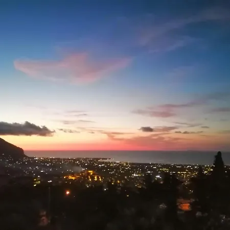 Lomarchi كاريني