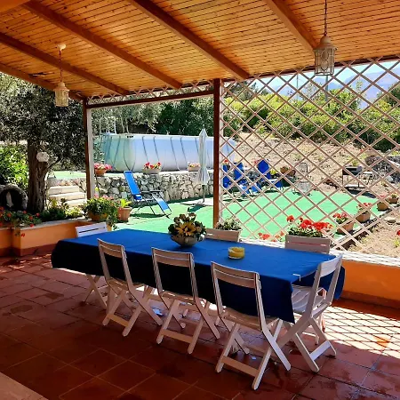 بيت للعطل Lomarchi *